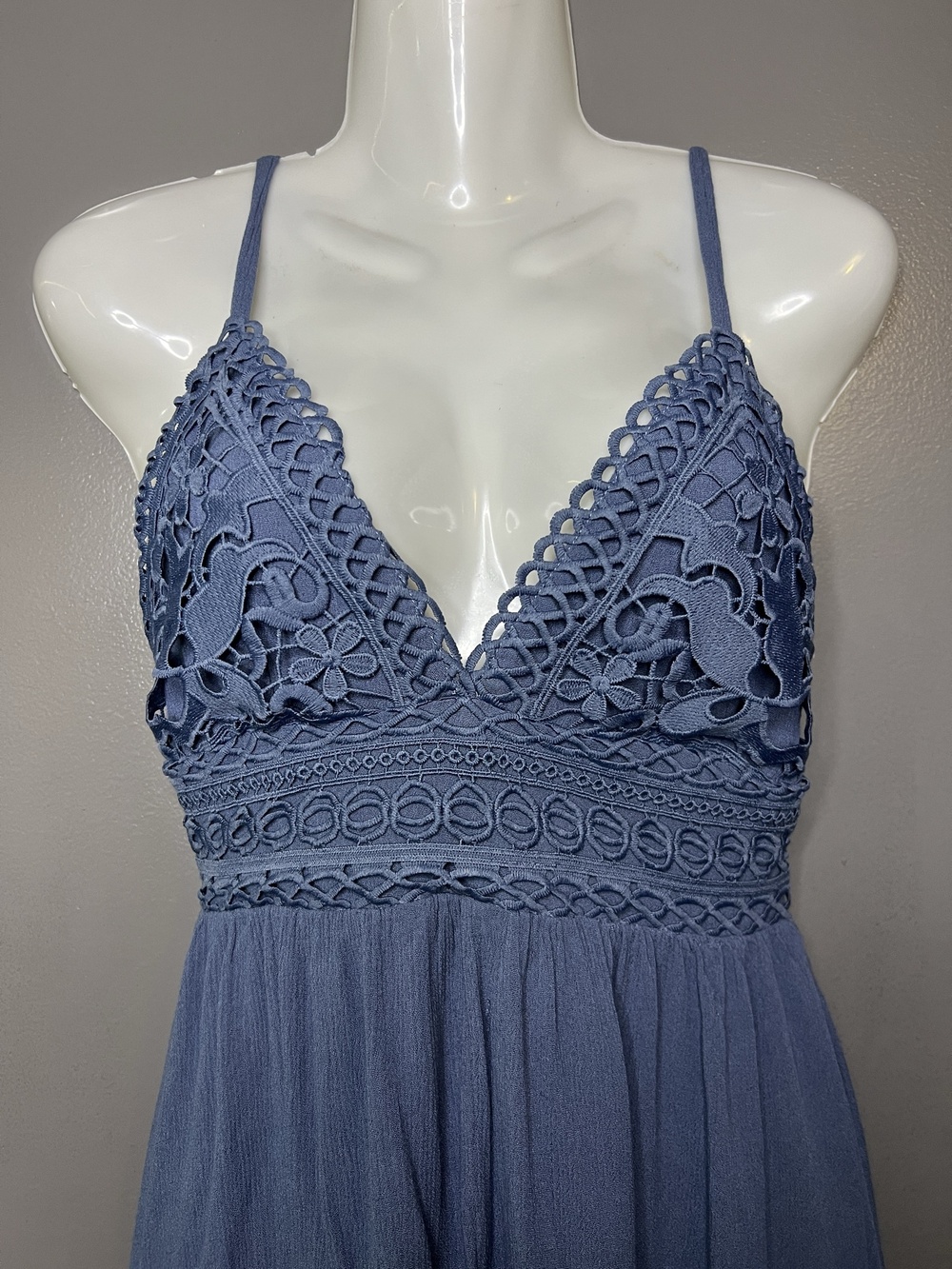 Lovely Day Dress Womens Medium Blue Crochet Lace V Neck Tie Back Maxi Sundress